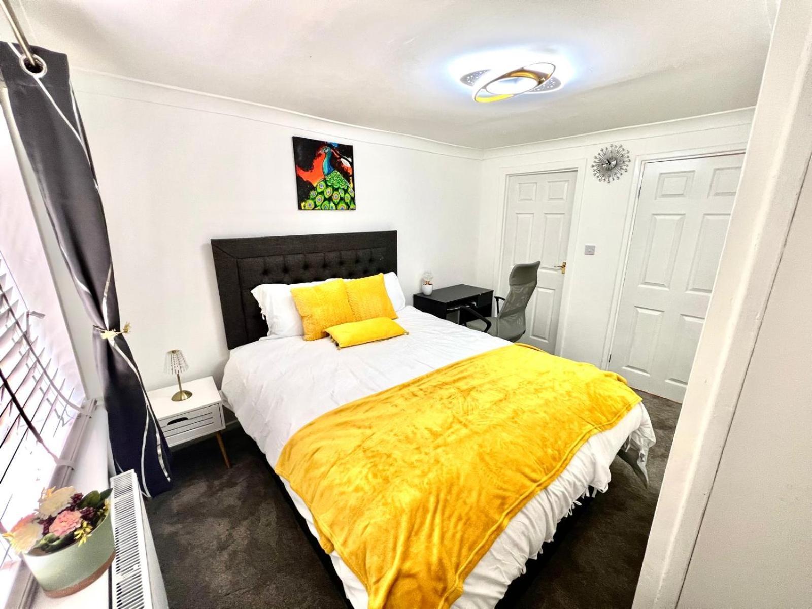Home Away From Home Bury  Esterno foto